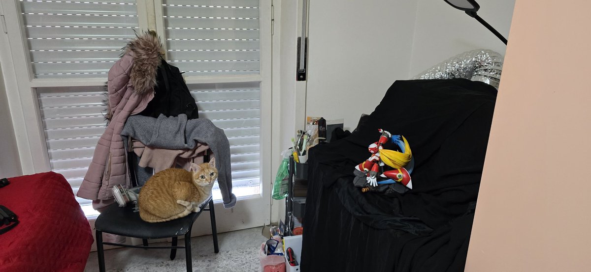 aansea89200's tweet photo. And this is where i make my photoset. Hello Pyra. 😺

#cat #orangecat
#resinkit #resinfigure #wip #garagekit #gkmodel #resin #ロックマンX #gk #resinkit #megaman #ゼロ #rockman https://t.co/FFWo5UlKhc