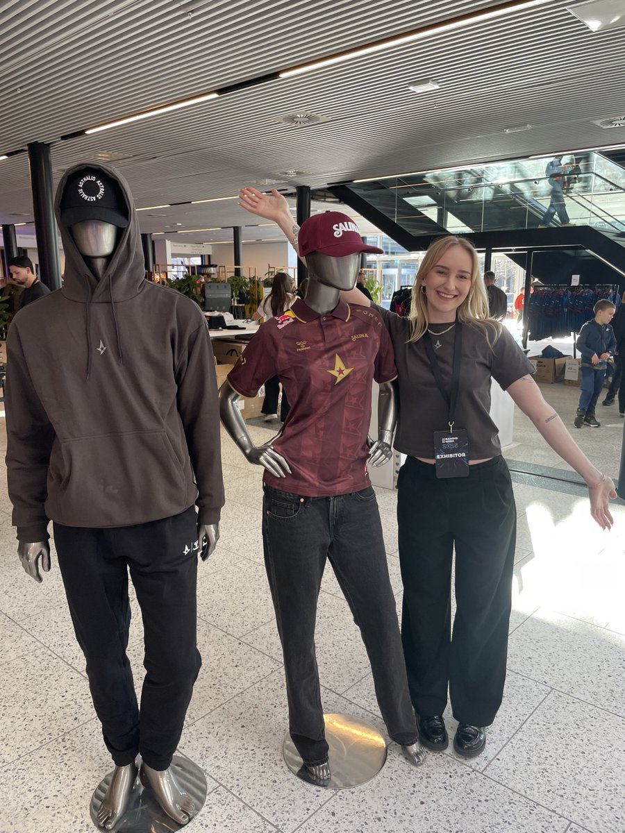 Besøg Astralis-shoppen til Gaming Week! 🤩

Er du klar til at opgradere dit Astralis-merchandise?

Kom forbi Astralis-shoppen under Copenhagen Gaming Week og find masser af fede tilbud på alt fra kasketter til sweatshirts.

Skynd dig at kom forbi, før det hele er væk! 🙌
