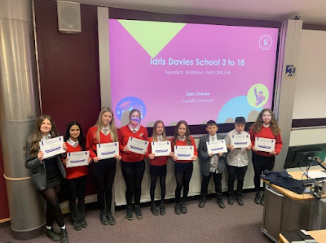 A talented group of Year 9 pupils attended the University of Bath to graduate from the Brilliant Club. 

We are so proud of everyone! 

Special mention to Ethan on being awarded a 1st and Tianna for presenting 👏

#EverypupilEveryopportunityEveryday #theidrisdaviesway