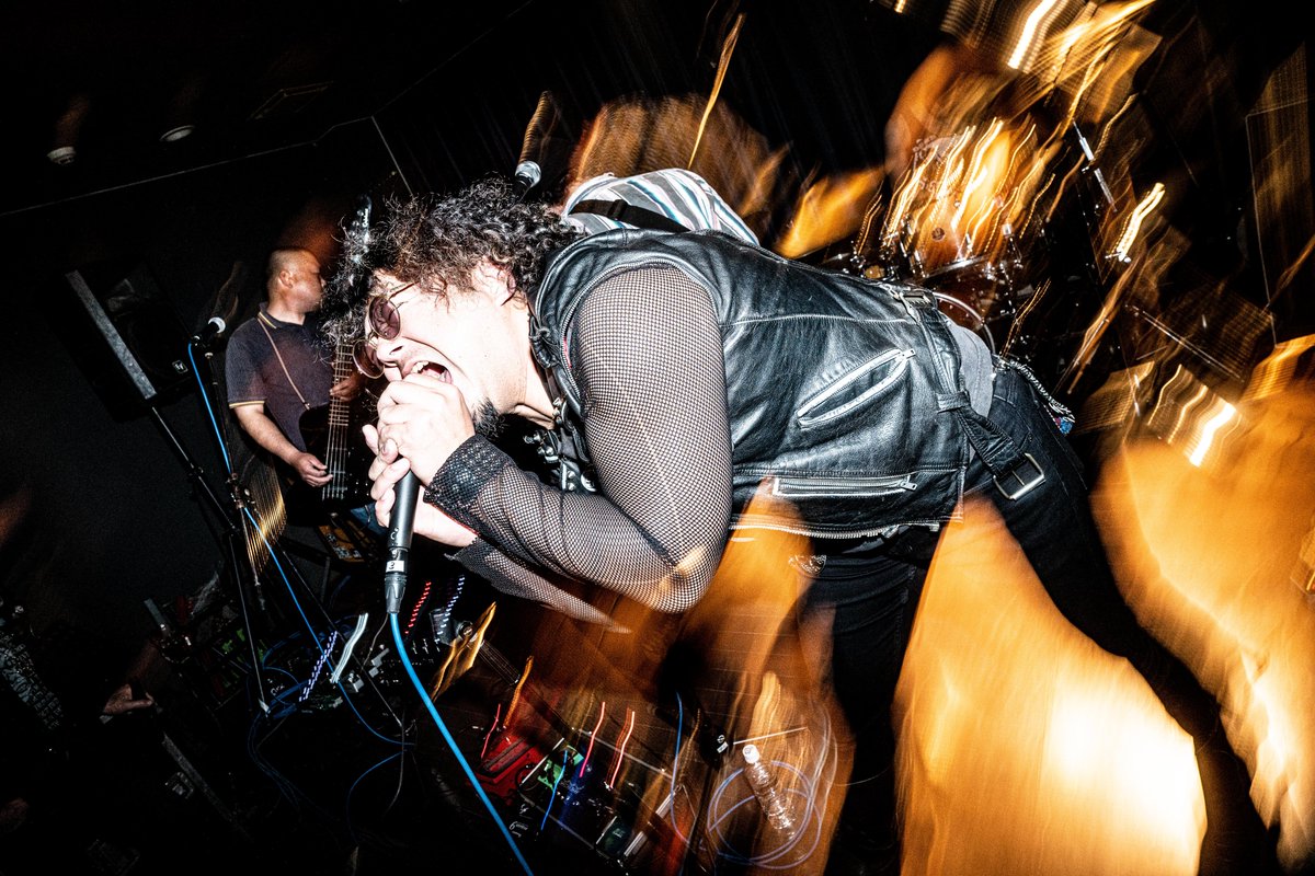ill_krsmy's tweet photo. 2025/01/25 不浄
#不浄
#ライブ写真
#ライブフォト
#鹿児島
#宮崎
#kagoshima
#miyazaki
#livephotography
#punk
#hardcore
#concertphotography
#hardcorepunk
#punkphotographer
#livemusicphotography
#musicphotography
#punkphotos
#punkshow https://t.co/y6wfcn6mUr