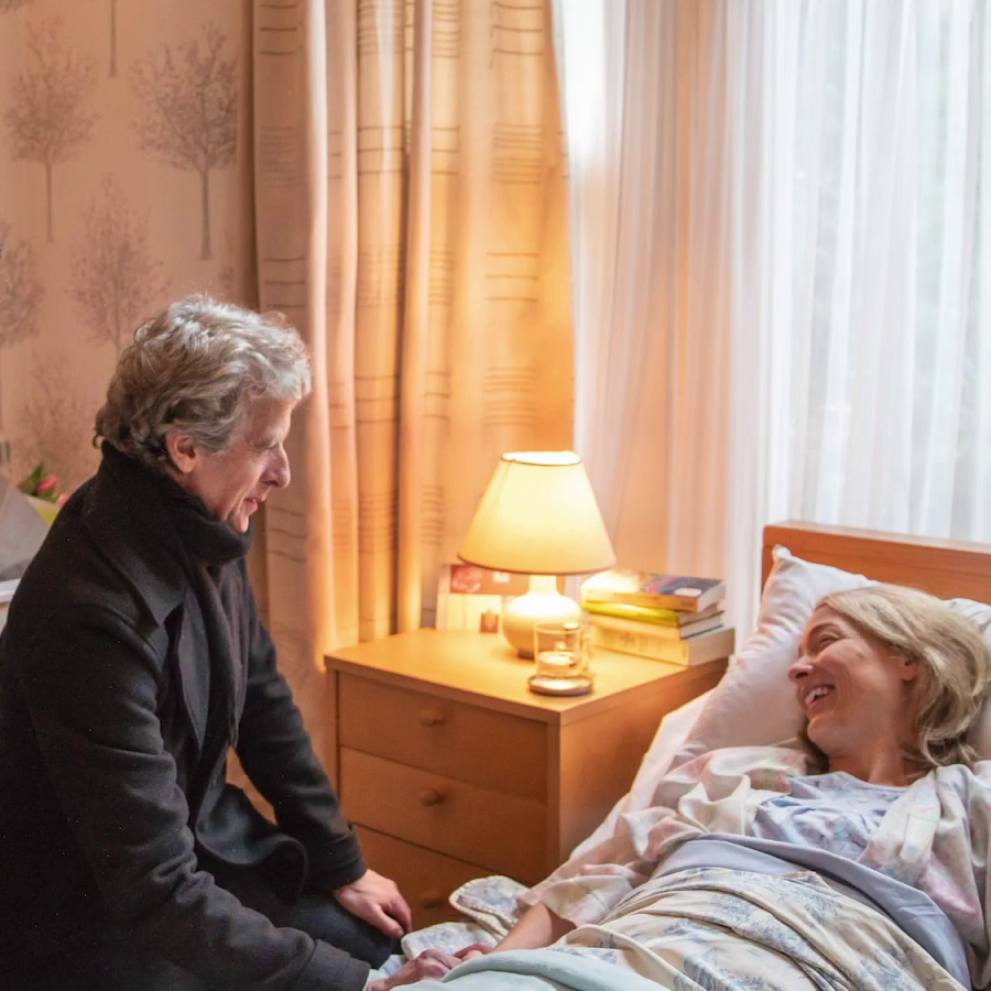brinatello's tweet photo. In @LewisCapaldi's video, #SomeoneYouLoved, a grieving widower (#PeterCapaldi) meets the heart recipient, a young mum (#RowenaMeddeman), of his wife (@traceylush) and finds hope in the end. Directed by @philbeastall. #ValentinesDay โค๏ธ #NationalDonorDay ๐ซ https://t.co/AOYRfZmMri https://t.co/h85JT9tRoR