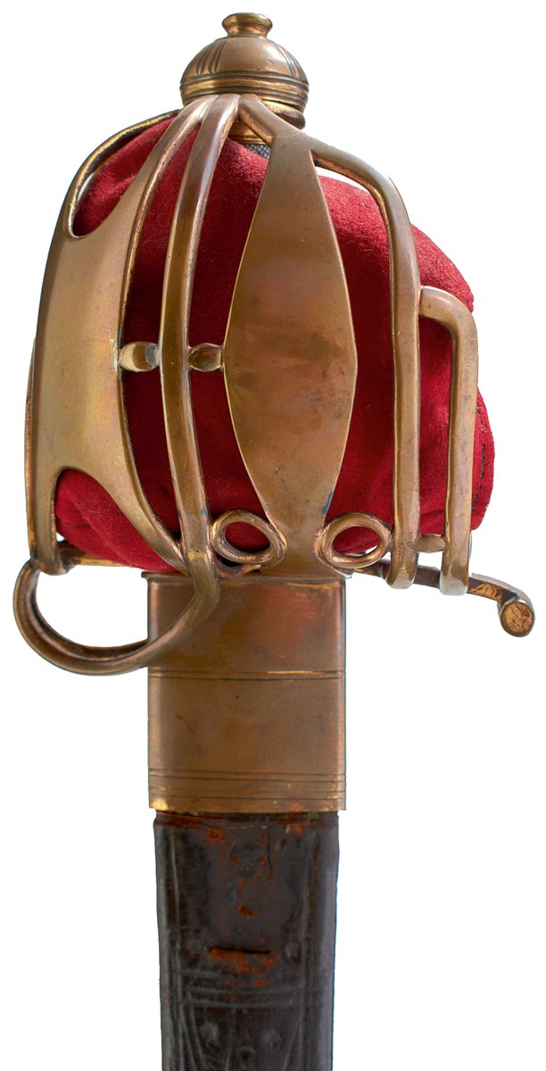 AntonyCribbLtd's tweet photo. More Scottish lots uploaded to the preview page for our Spring Fine Arms &amp; Armour auction https://t.co/oK91seNLFX #highlandlightinfantry #cameronhighlanders #broadsword #gordonhighlanders #dirk #scottishhistory #militaryhistory #britishhistory #scottishantiques #historylovers https://t.co/znpPADdfyO