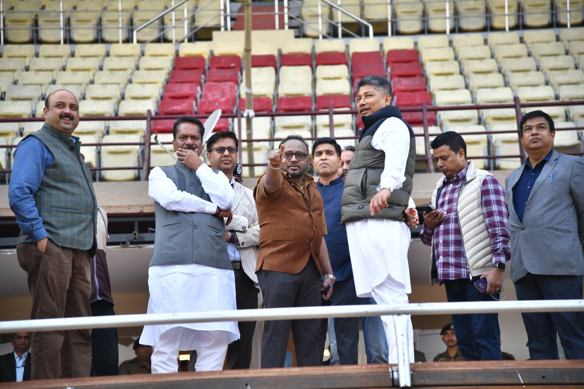 TheAshokSinghal's tweet image. Assam is gearing up for #JhumoirBinandini.

Visited Sarusajai Stadium today with my Cabinet Subcommittee colleagues Shri @Pijush_hazarika &amp;amp; Shri @rupeshgowala, along with senior police &amp;amp; administrative officials, to review preparations for this historic event.

@himantabiswa…