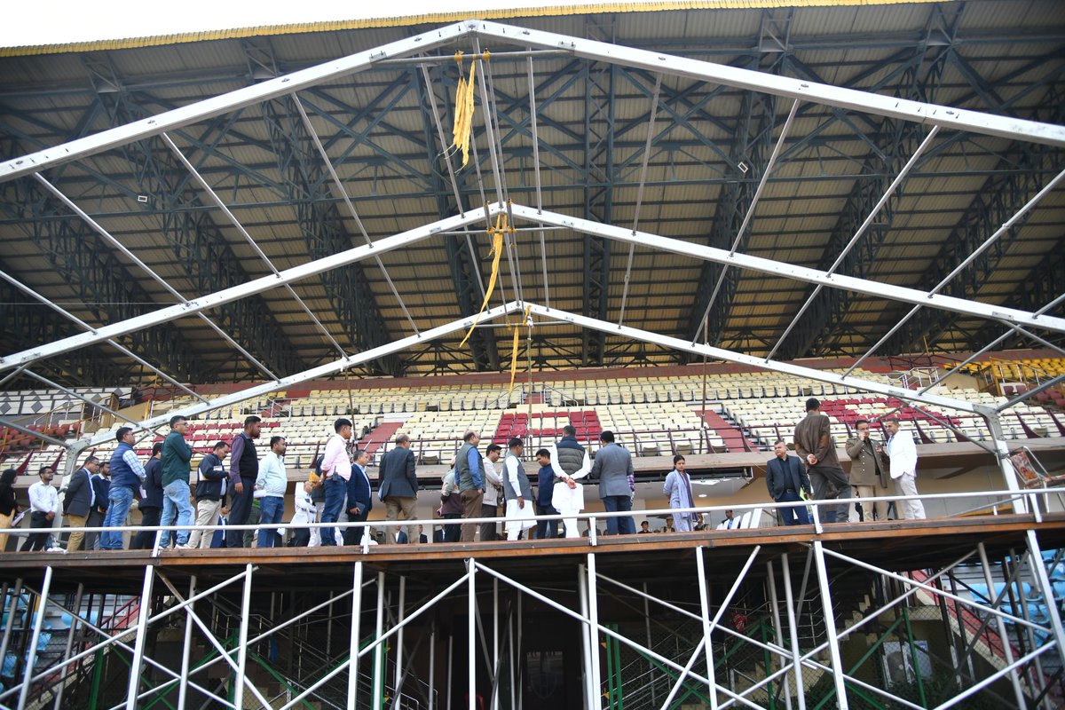 TheAshokSinghal's tweet image. Assam is gearing up for #JhumoirBinandini.

Visited Sarusajai Stadium today with my Cabinet Subcommittee colleagues Shri @Pijush_hazarika &amp;amp; Shri @rupeshgowala, along with senior police &amp;amp; administrative officials, to review preparations for this historic event.

@himantabiswa…