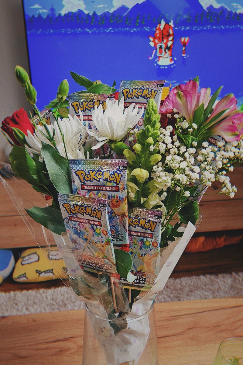 Made a Pokemon Booster Bouquet for my bf 🥰