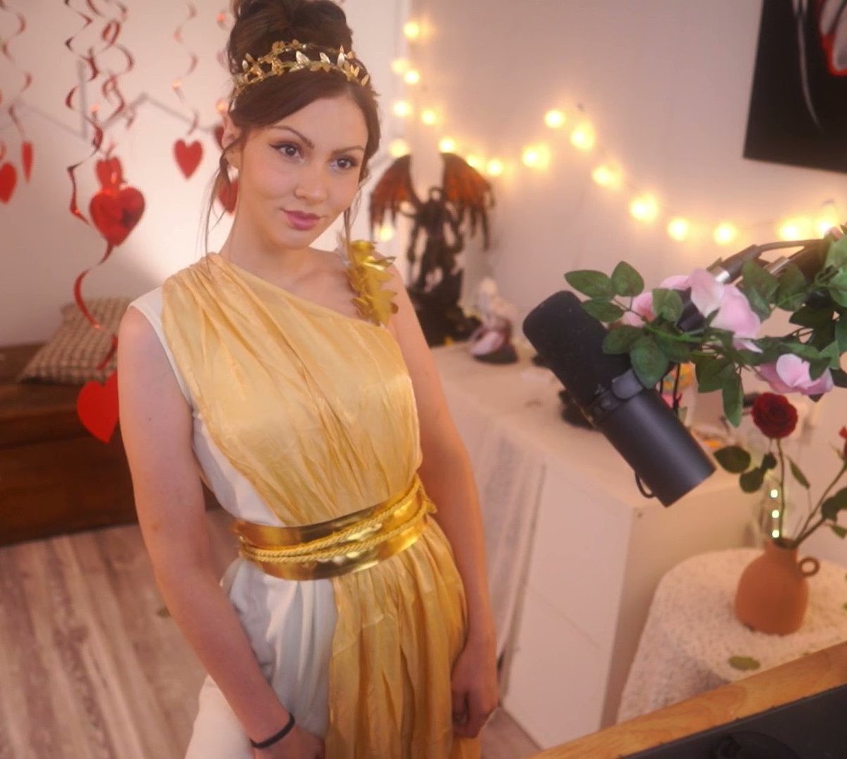 Aliythia tweet media