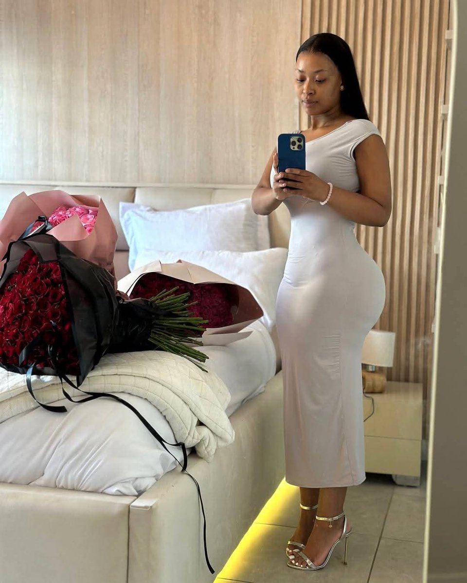 sixft7latina's tweet image. Cyan Boujee 🥰🫀♥️