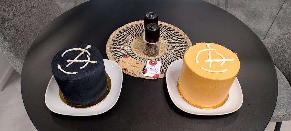 #CAKEREP 00035
Hijacking good ol' tradition from the other side.
2y of being serious with <a href="/BISimulations/">BISimulations</a> 
It's rookie numbers. 
But someone smart said once - no number's too small for a happy little cake rep🎂