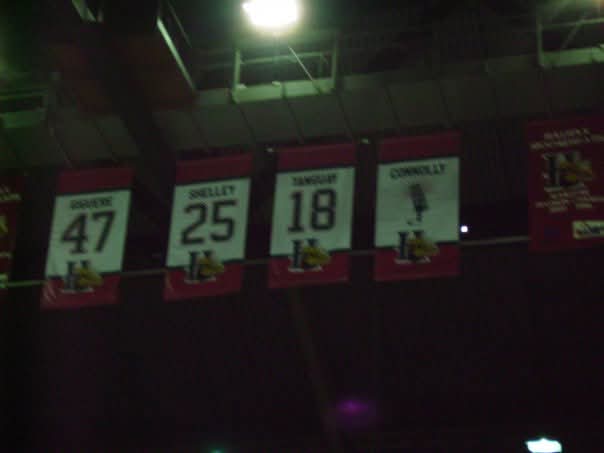 IanRobinsonPA's tweet image. Great to see #Halifax #Mooseheads legend Alex Tanguay back in Moose Country! 🫎 He&apos;s now an assistant coach with the Detroit Red Wings. His theme song was &quot;18 Til I Die.&quot; Welcome back # 18 Alexxxxxx Tanguayyyyy #GoMooseGo