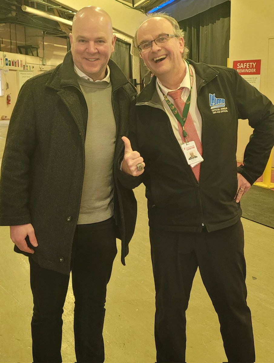 IanRobinsonPA's tweet image. Great to see #Halifax #Mooseheads legend Alex Tanguay back in Moose Country! 🫎 He&apos;s now an assistant coach with the Detroit Red Wings. His theme song was &quot;18 Til I Die.&quot; Welcome back # 18 Alexxxxxx Tanguayyyyy #GoMooseGo