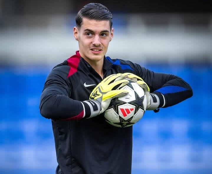 Lamasia_Report's tweet photo. Barcelona has reached an agreement with Aron Yaakobishvili to extend his contract.

His absence in the squad for UEFA Youth League was not a punishment, but it was a medical protocol.

As per @javigasconMD https://t.co/Q5gynDpT7b
