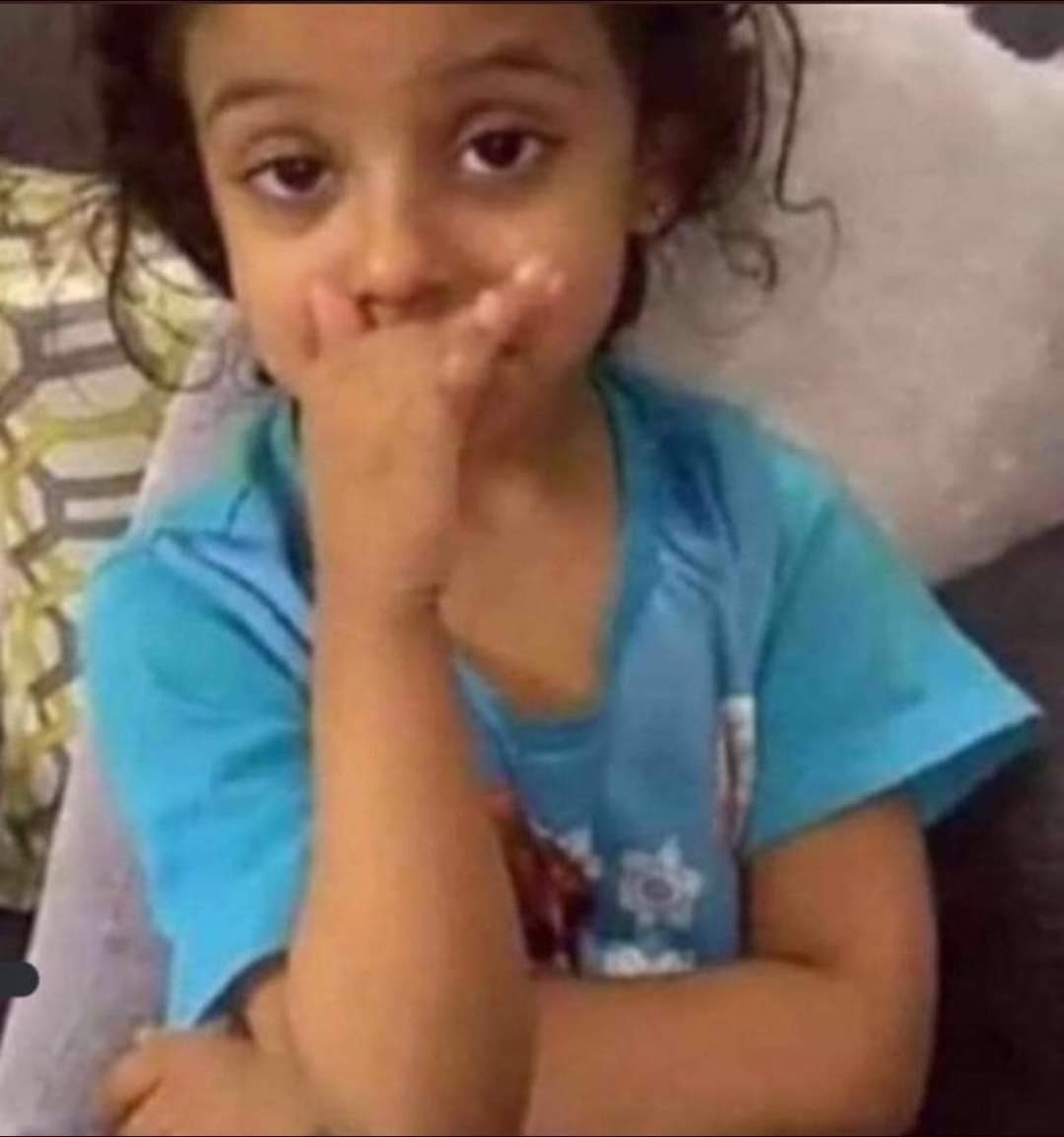 عٍيدِ آلُِحٍبَ 
وُآني شُعٍلُِيهـ 
بَرٍآمجٍ تنطُيني مقٌترٍحٍآت وُ سمآيلُِآت لُِعٍيدِ آلُِحٍبَ
شُڪلُِهـم بَيستفُزْوُني لُِآن سنڪلُِ