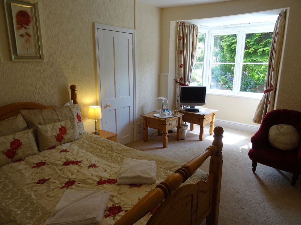 TheBBDirectory's tweet photo. 🏡 A Warm Welcome Awaits at The Staghunters Inn 🍽️
Set in a peaceful corner of Devon, The Staghunters Inn offers comfortable, well-appointed accommodation, delicious home-cooked food &amp; an idyllic retreat for those looking to unwind.🛏️
https://t.co/UlN2a5gCAT
#DevonEscape #Brendon https://t.co/v5xWMApe5v