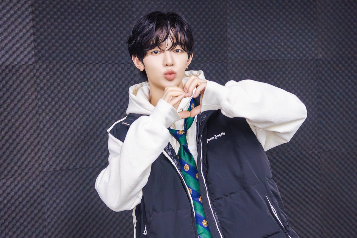 _📸 ZEROBASEONE Japan 1st EP 『PREZENT』 Behind the Scenes of 'NOW