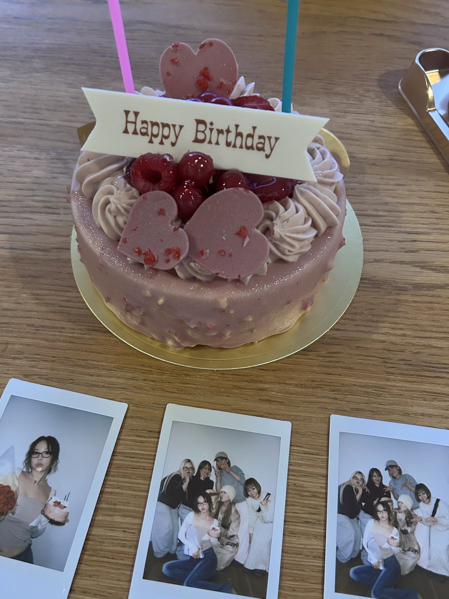 mariak212's tweet photo. birthday https://t.co/gvYY1T2p4C