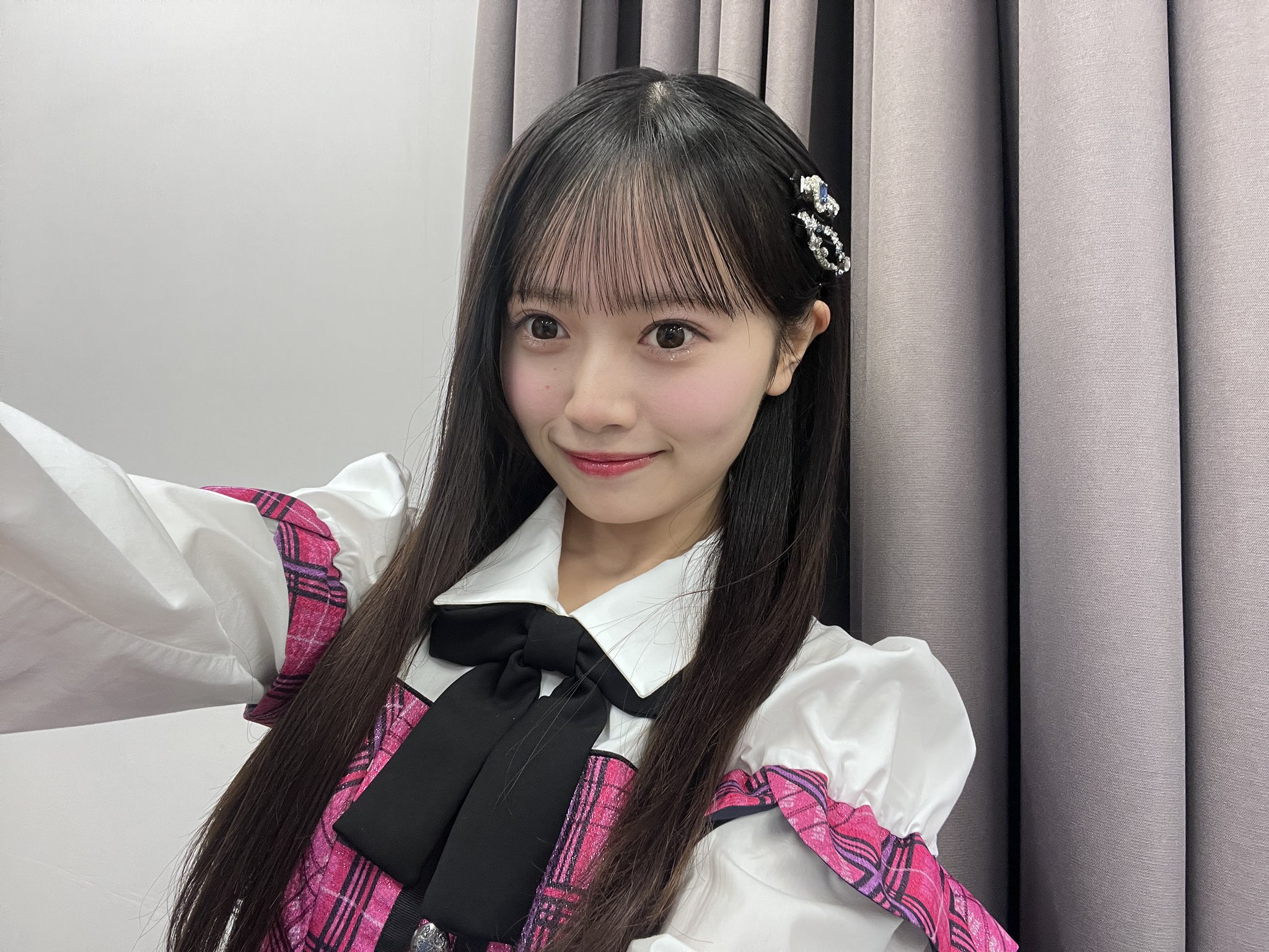 花田藍衣 48の日　サイン入り タペストリー 花田藍衣 48の日 サイン入り タペストリー アイドル