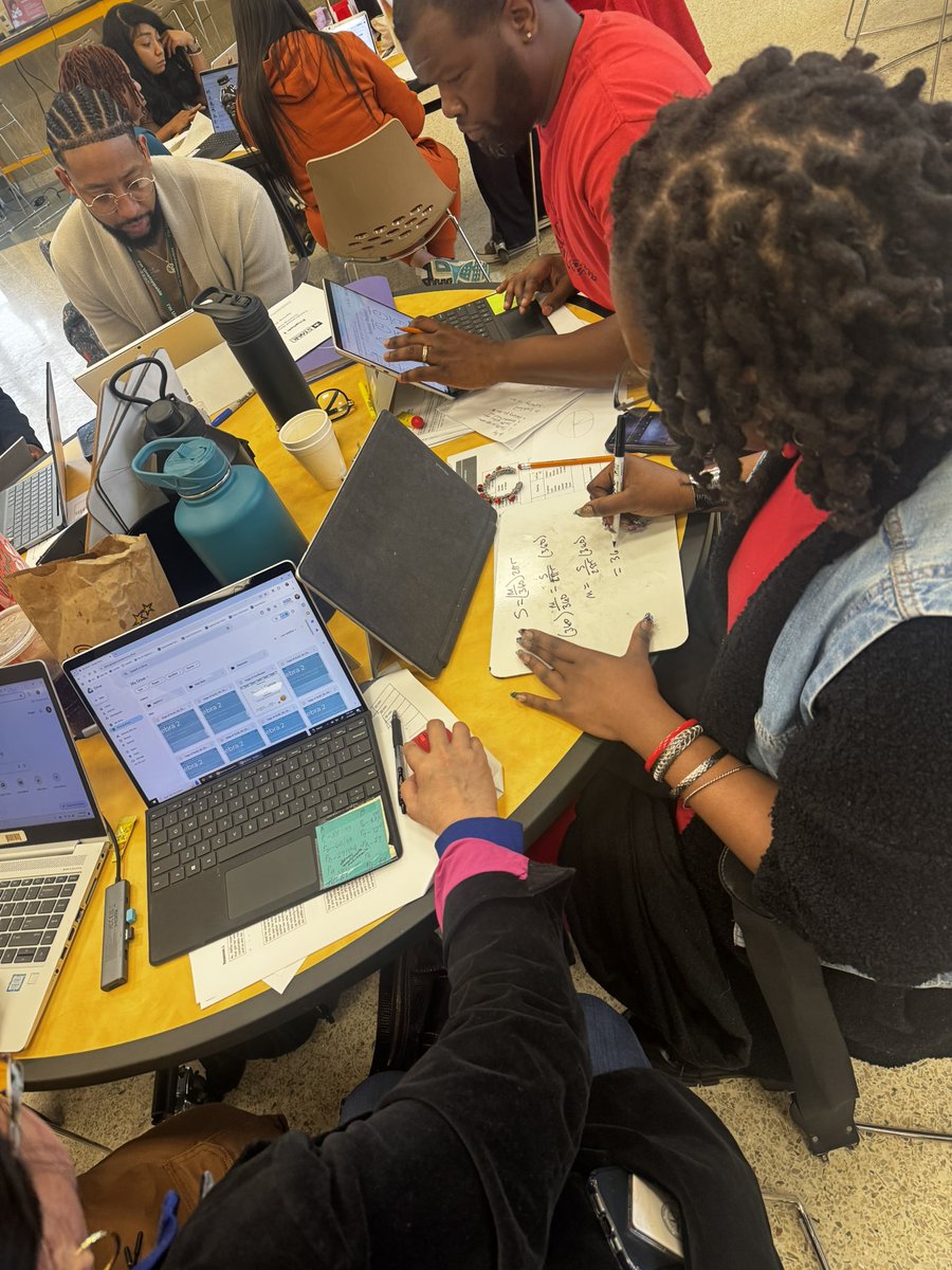 PD but add some LOVE. 💕💕💕💕
Worthing teachers were locked in the learning today! #TheGreat8