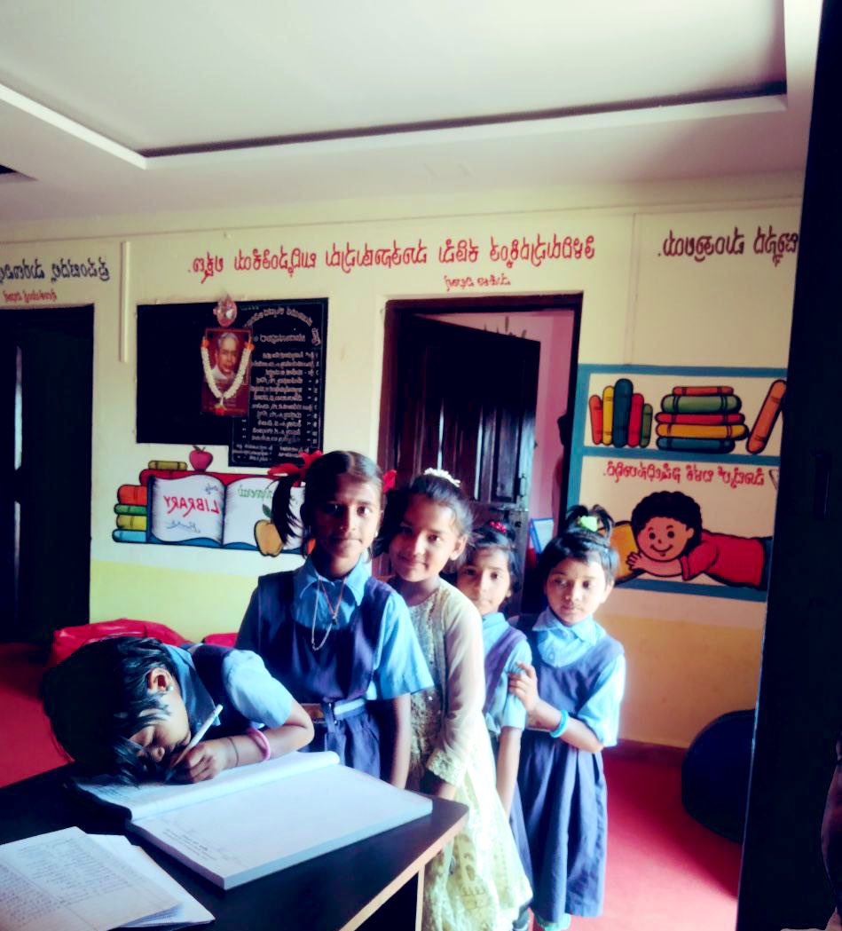 readingkafka's tweet image. Kids signing in at the rural library. The happiest sight. 
#librariesforall