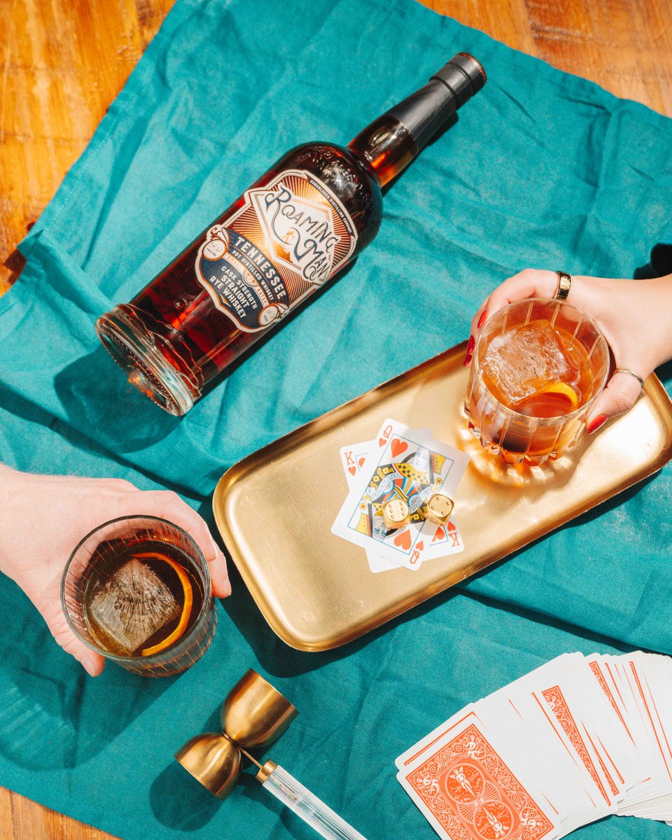 What's more fit for a king and queen on Valentine's Day than Roaming Man?

Cheers and Happy #ValentinesDay! 🥃💕