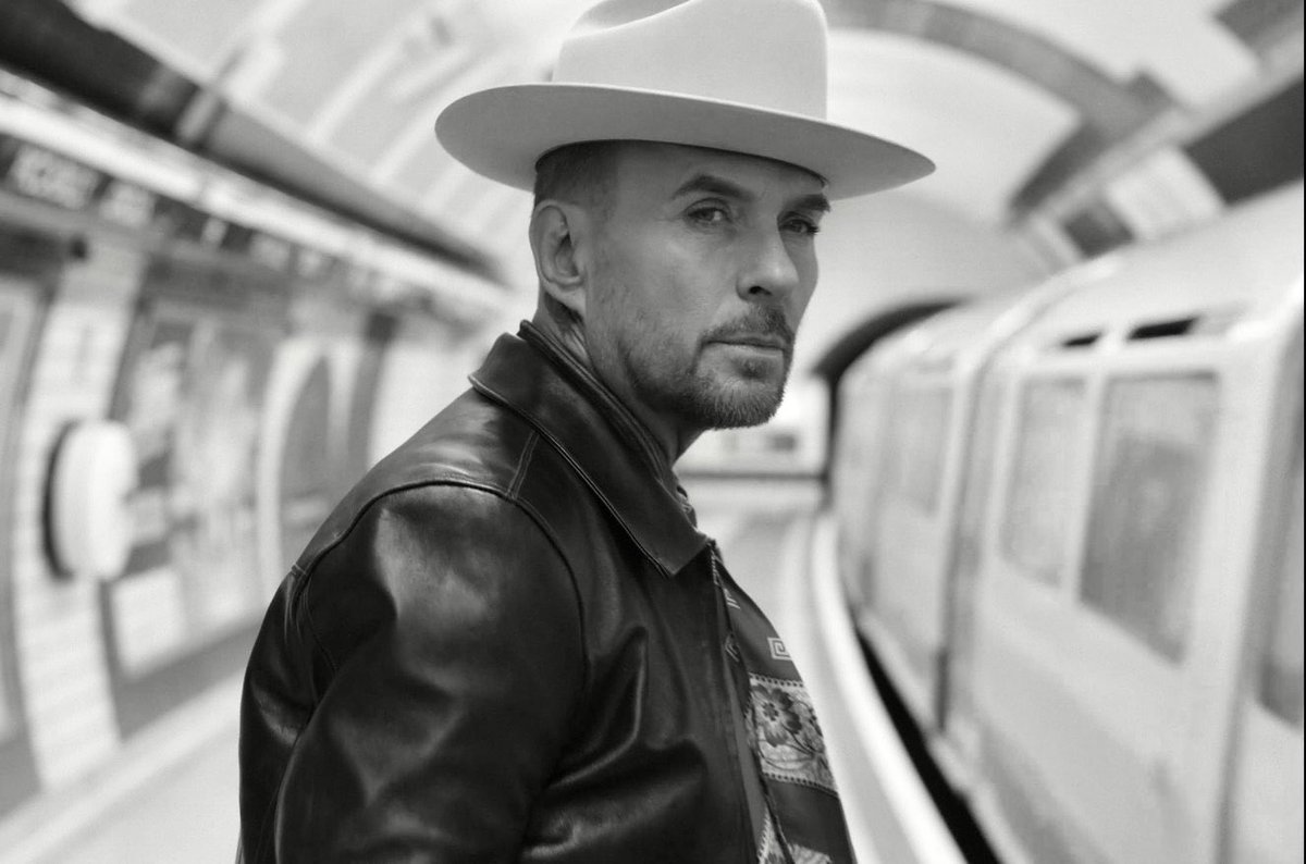 The OFFICIAL music video for <a href="/mattgoss/">Matt Goss</a> new single WE ARE NOT BROKEN is now out! 

Watch it Here &gt;&gt; youtu.be/dAjmAwzAASE?fe…