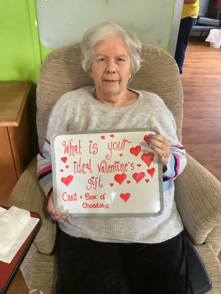 ARMSCARE's tweet photo. Wishing you a very sweet Valentine’s Day❤️😍💝Our residents have loved celebrating today🌹🌹🌹#HappyValentinesDay https://t.co/dkAxSxWeks