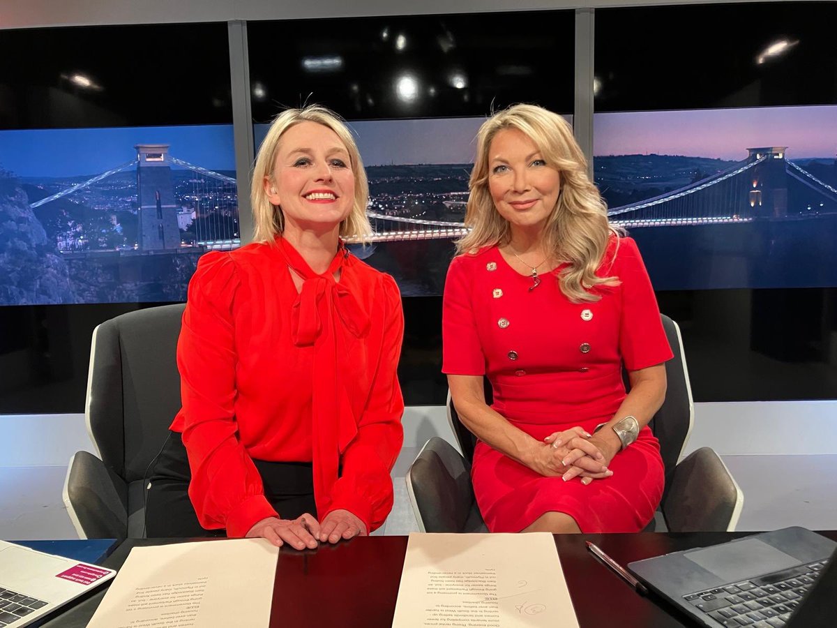 alexlovelltv's tweet image. Yup we went there! 
Join us on @itvwestcountry 
@elliebarkeritv 
#Valentinesday2025