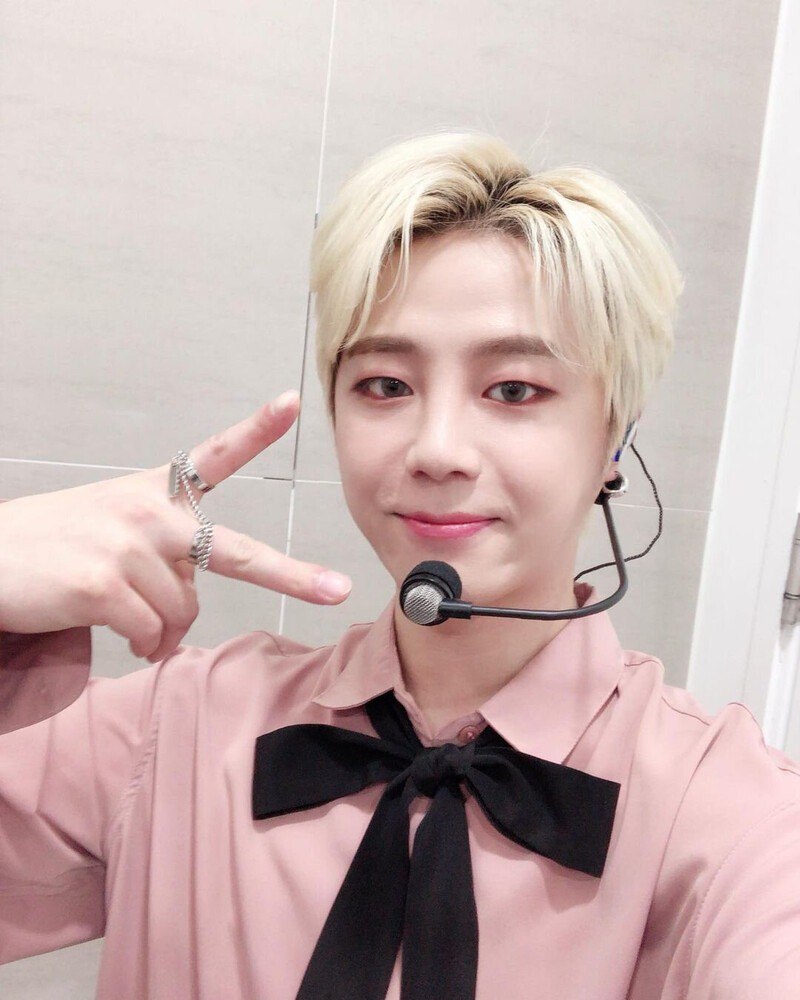 ummundoasiatico's tweet image. Hoje é aniversário do EUIJIN 

#HAPPYEUIJINDAY #EUIJIN #의진