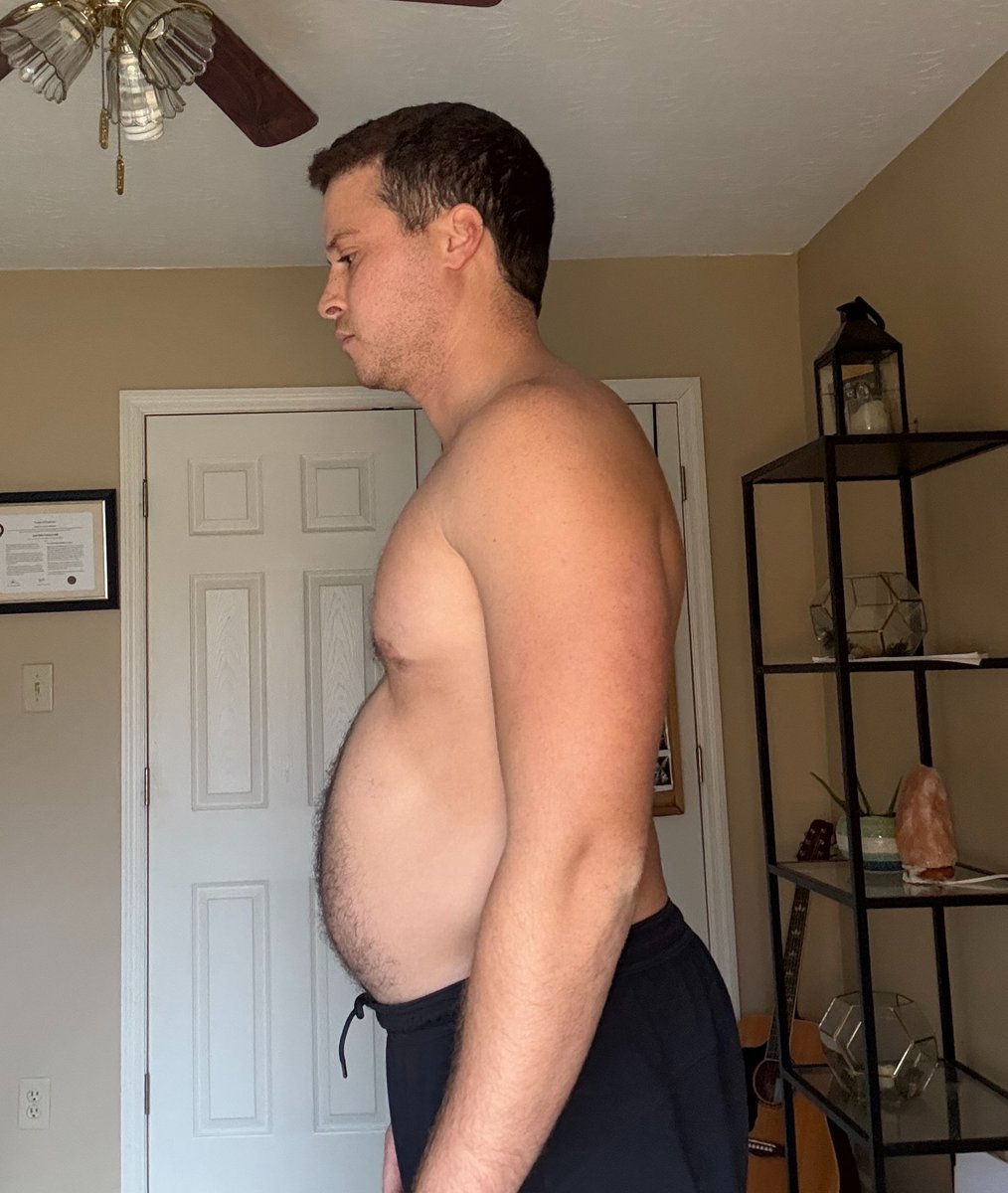 lifelaunchmiles's tweet image. At 28 years old I was:
-30 lbs overweight
-Low energy
-About to be put on blood pressure meds
At 31 on I'm stronger, fitter, and have better health markers than ever.
Here's how I went from a FAT dad to FIT dad all by using ONE 90min/week system (and how you can do the same):