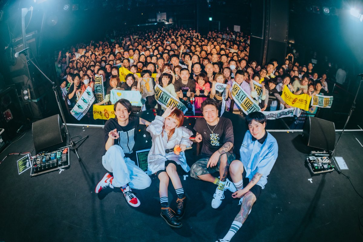 ShakaOfficial's tweet photo. ˗ˏˋ💐THANK YOU💐 ˎˊ˗

"BACK IN THE SODA! EXTRA"
TOUR FINAL
2/14(金)@SHIBUYA CLUB QUATTRO

12月から始まったツアーがついに幕🎊
最幸な歌声をありがとうございました!!!

🎂HAPPY BIRTHDAY UQUI🎂

📸 @sskami_

#SHAKALABBITS https://t.co/1tLEvZp6Xx