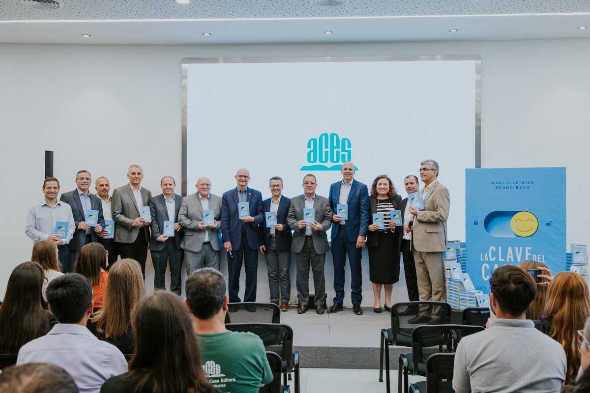 EditorialACES tweet media