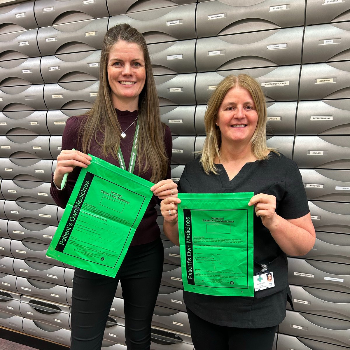 The team at #Peterhead Health Centre Pharmacy are #GreenBagReady. 💚 Remember, if you're going into hospital to bring your medication. If you don't have a green bag, you can pick up a reusable green bag from your local community pharmacy.

nhsgrampian.org/greenbagscheme