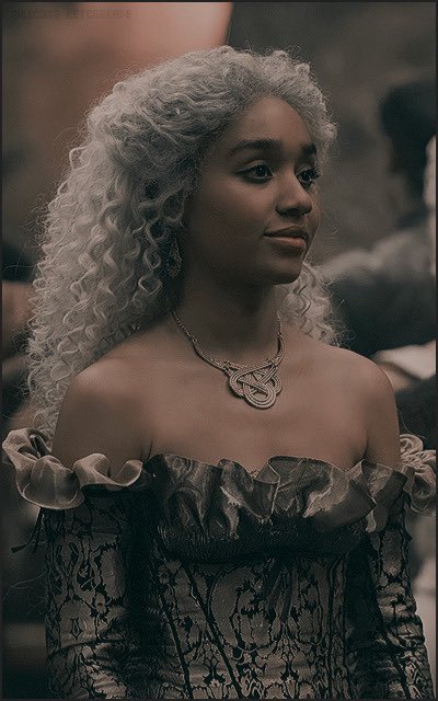 𝒍𝒂𝒆𝒏𝒂. / parody. tweet media