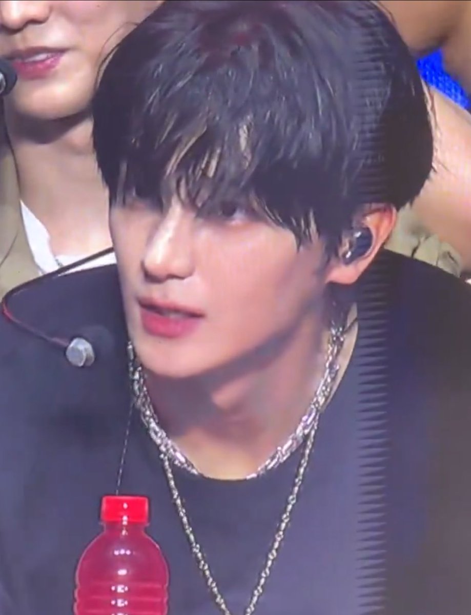 코이 tweet media