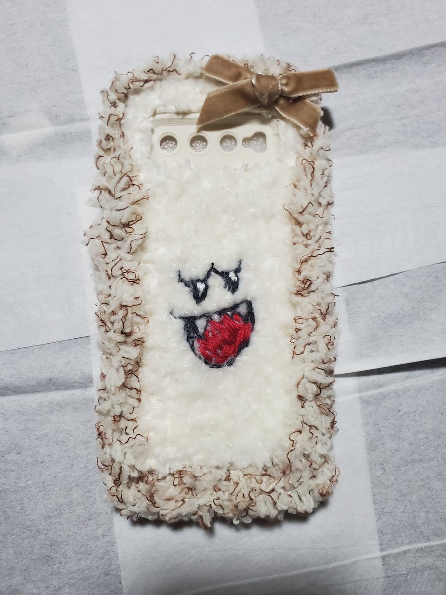 _morun's tweet image. 疲れた……🥹刺繍難しい！
アロンアルファでつけたから指紋ないなった(  ᷇࿀ ᷆ )