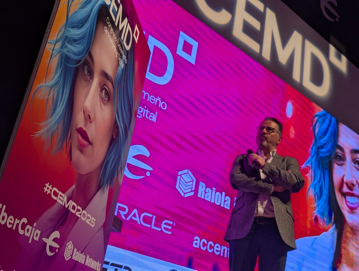 📱 Todos los que nos dedicamos en Extremadura a las redes sociales miramos hoy al 8º <a href="/CEMKTD/">Congreso Extremeño de Marketing Digital⚡️CEMD2024</a>

El pdte <a href="/magallardomir/">M. Ángel Gallardo Miranda/❤️</a> ha participado en la inauguración, valorando que nuestra región sea hoy «un referente en el marketing digital».

➕ℹ️ dip-badajoz.es/agenda/index.p…
🌐 #ODS4 #ODS9 #ODS17