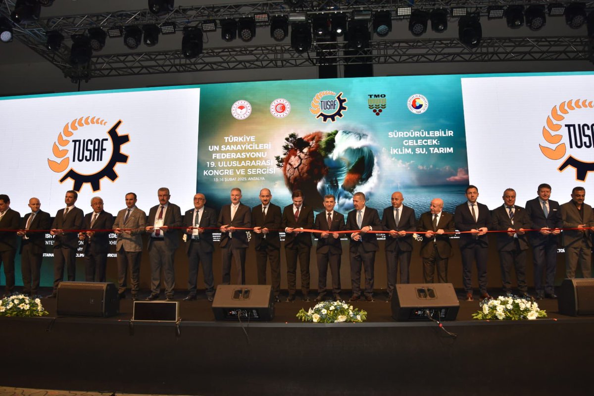 Türkiye Un Sanayicileri Federasyonu’nun “Sürdürülebilir Gelecek: İklim, Su ve Tarım” temasıyla düzenlediği 19. Uluslararası Kongresi’nde bir aradayız. Kongrenin, sektörün dününü, bugününü ve yarınını değerlendirmek için önemli bir fırsat sunacağına inanıyor ve bu vesileyle