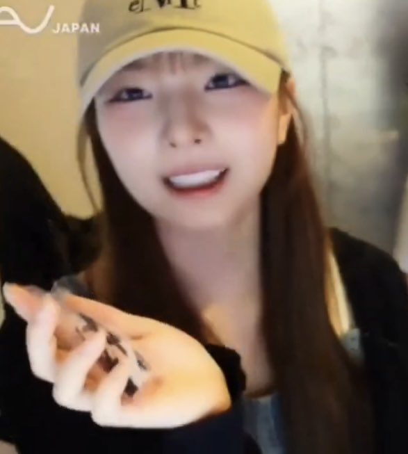 **MUCENT - Signature Ball Cap (LEEAN Wear)** — authentic K-POP merch sold by BYIT KPOP, fast worldwide shipping  - 100% authentic KPOP Goods by **BYIT KPOP** (Lightstick, Album, Keyring, Photo Card, MD, Figure etc KPOP Merch) - Worldwide shipping, Safe and Fast delivery guaranteed (официальный лайтстик, фанлайт, кей-поп мерч) — authentic K-POP goods (официальный мерч) sold by BYIT KPOP, worldwide shipping (доставка по всему миру)