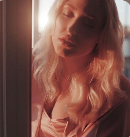 Hhasselhoff_'s tweet photo. Valentine’s Day has been all about celebrating coupledom, let’s reclaim it by celebrating love we give ourselves. Invest in you this year by indulging in an evening of self care? I’ve my top picks for @marieclaireuk to indulge today and every day after x 

https://t.co/kFxakuue5G https://t.co/Gion6legbg
