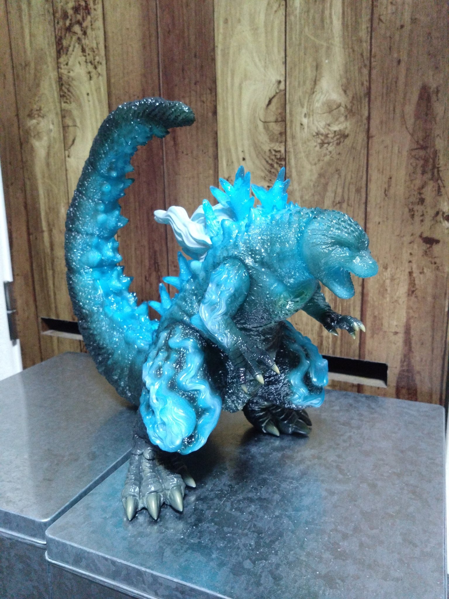 CORE: ゴジラ-1.0 海ノ焔 蓄光 ソフビ ワンフェス frog tree ゴジラ -1.0 海ノ焔 蓄光 ソフビ WF2025 frog tree - メルカリ