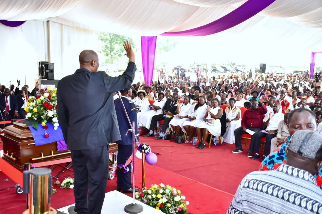 GovOjaamong's tweet photo. We laid to rest great leader, served with humility and dedication. Psalm 34:18 The Lord is close to the broken heart and saves those who are crushed in spirit. 
Moses Mulomi was distinguished leader who demonstrated exceptional dedication &amp; service to the people of Busia County. https://t.co/s6ikFOkRBZ