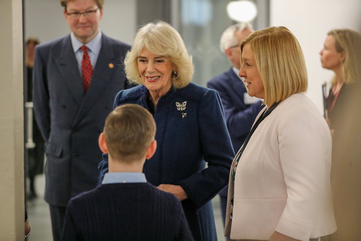 National Literacy Trust (@literacy_trust) on Twitter photo We were on the telly! 📺
Reading for pleasure transforms lives. It was great to celebrate our impact in Middlesbrough with local schools and Her Majesty The Queen (<a href="/RoyalFamily/">The Royal Family</a>). So proud of these reading champions #GrowAGenerationOfReaders.
Watch back: bbc.co.uk/iplayer/episod… We were on the telly! 📺
Reading for pleasure transforms lives. It was great to celebrate our impact in Middlesbrough with local schools and Her Majesty The Queen (<a href="/RoyalFamily/">The Royal Family</a>). So proud of these reading champions #GrowAGenerationOfReaders.
Watch back: bbc.co.uk/iplayer/episod…