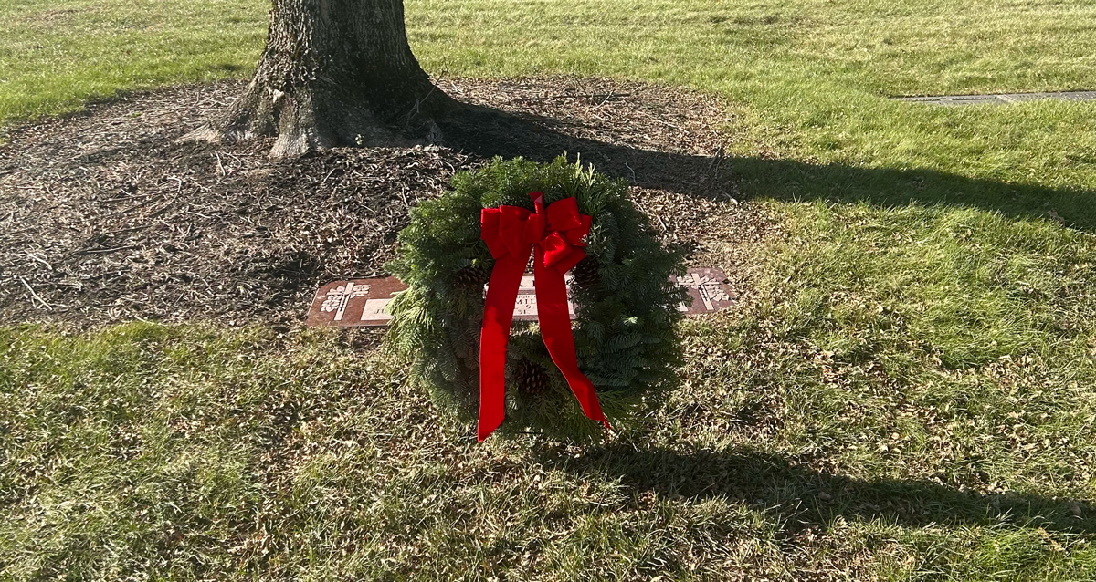 Emily DeArdo 🦚💀 tweet media