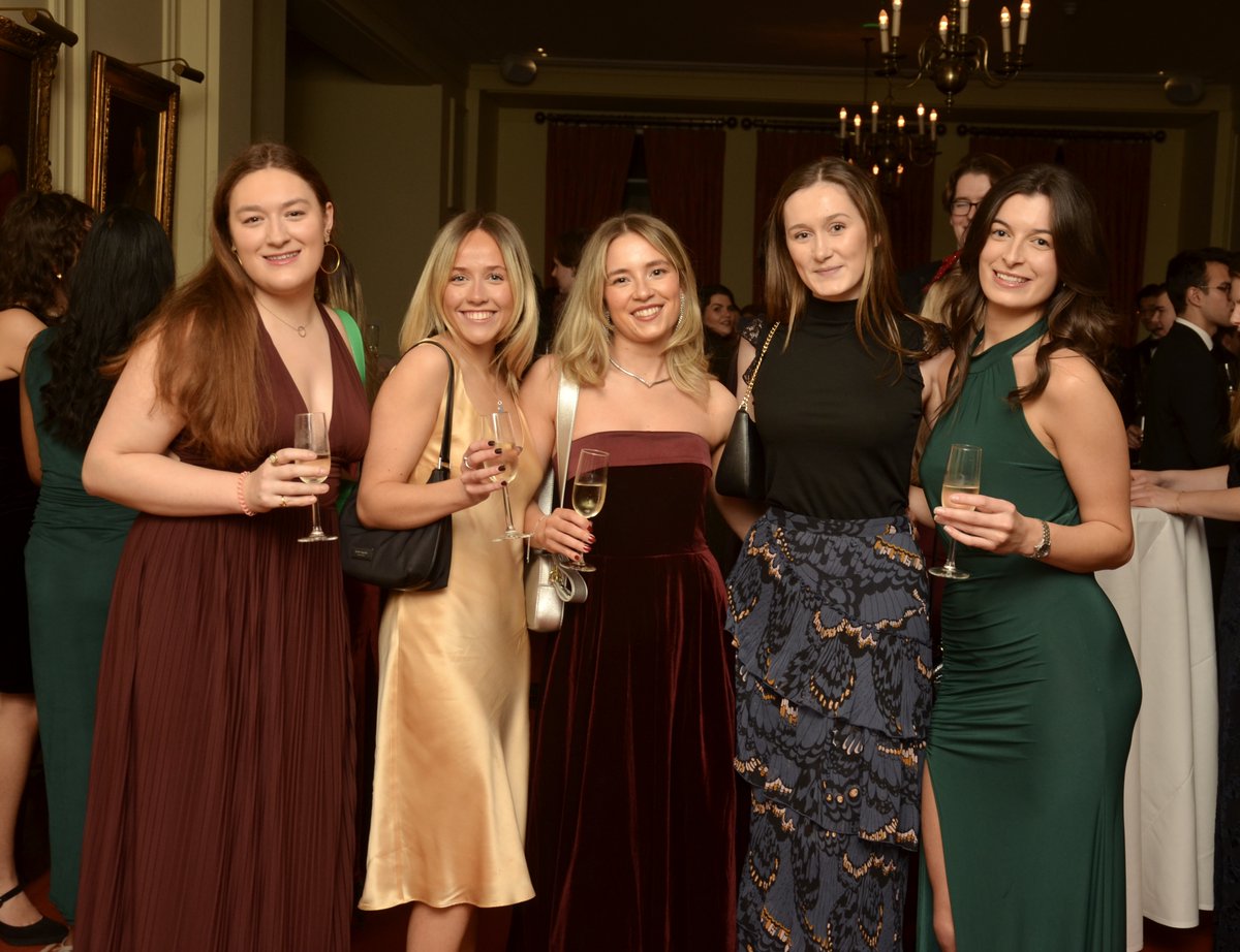 AGIStudents's tweet image. It was a delight to welcome students from London and the Circuits to the Inn for the AGIS Winter Party last December! It was a memorable evening of dinner and silent-disco dancing.
The dancing continues on 6th March at the Gray's Inn Ceilidh - we look forward to seeing you there!