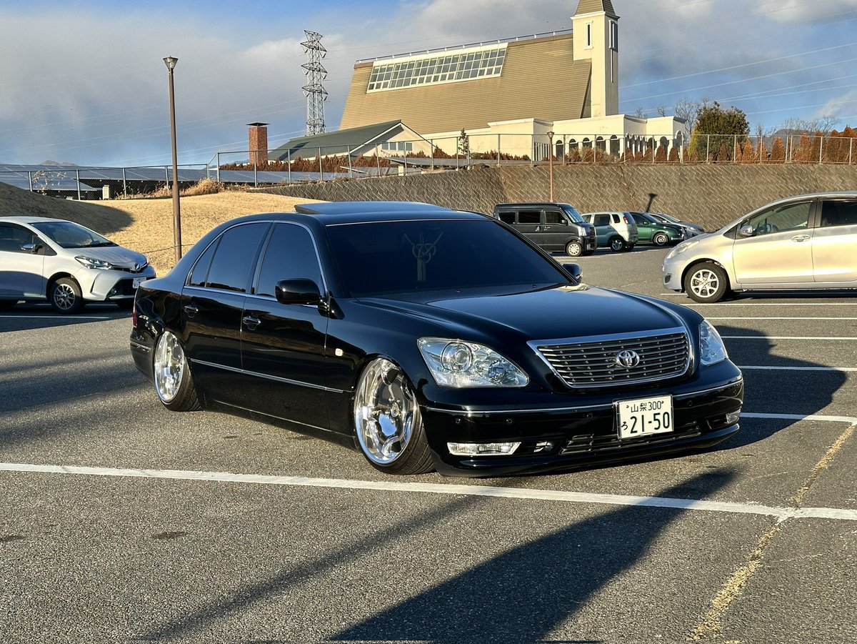 hiro_0088's tweet photo. セルシオ売ります

車検1年残
99.500キロ

¥2,300,000

足回りフルT-demand
バズレイアV2  9.5j10.5j 走行300キロ程
フロントエアカップ
純正部品全てあり

 #車売ります  #30セルシオ https://t.co/h027gnnYWs