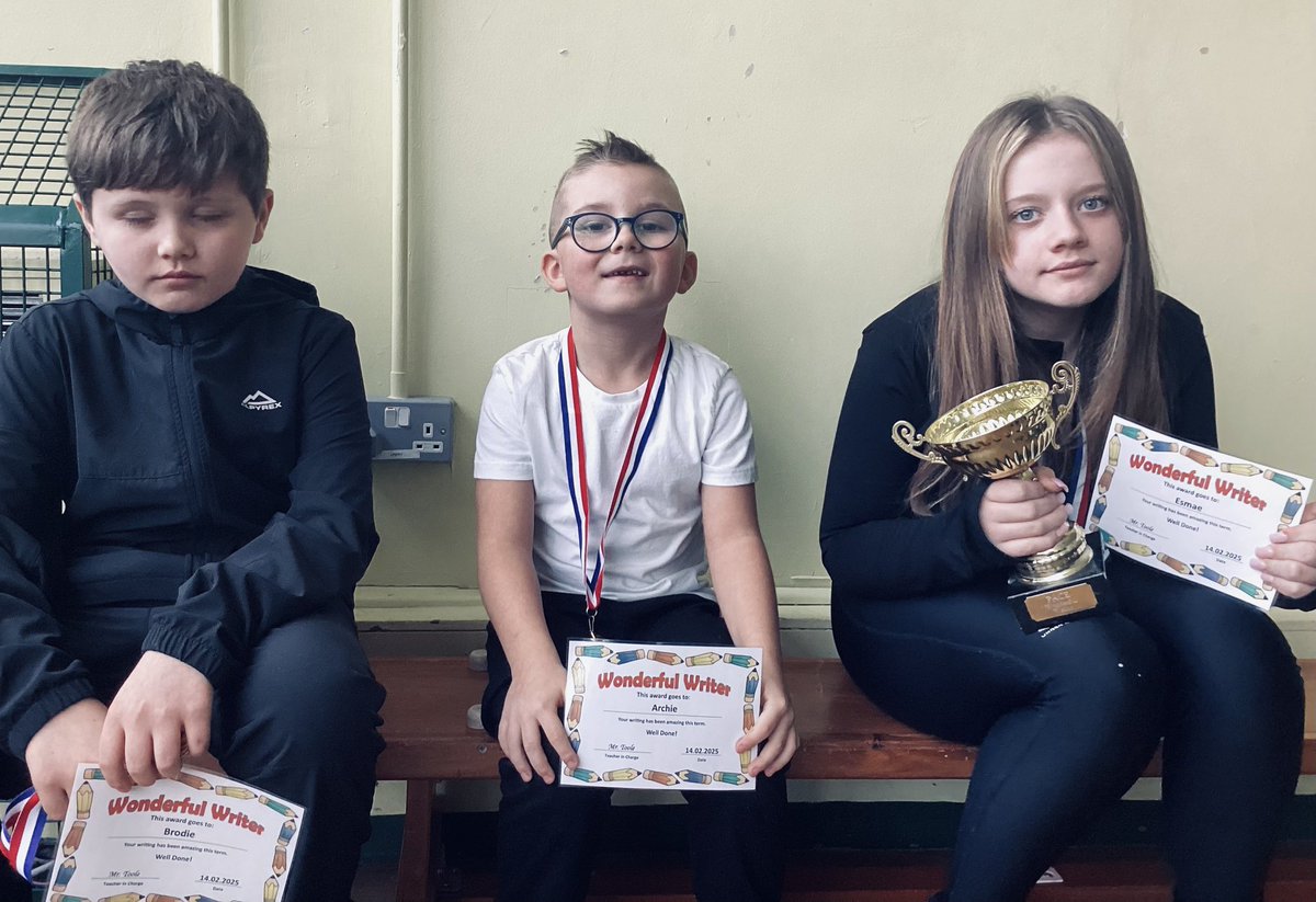 STHELENSPACE's tweet image. ✨🏅Half Term Superstars🏅✨
Our Wonderful Writers, Marvellous Mathematicians &amp;amp; Remarkable Readers - Fantastic work 🌈📚