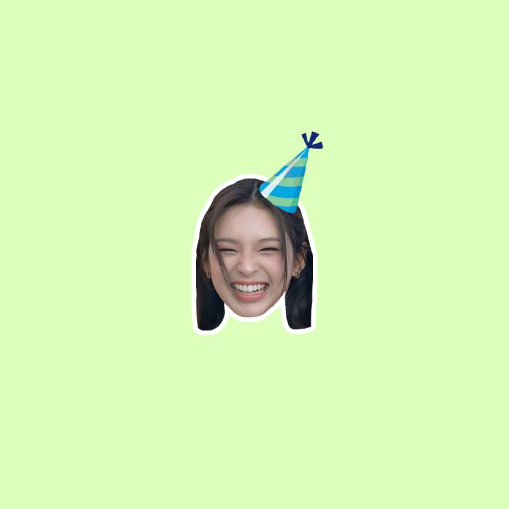 CHIQUITAGLOBAL_'s tweet photo. [📢] #CHIQUITA's 16th BIRTHDAY 

We have made these party hat pfps for CHIQUITA's birthday!! 🐈‍⬛🥳

Feel free to use them

Check more pfps below down 👇🏻 

#치키타 #BABYMONSTER https://t.co/nNCwM518sT