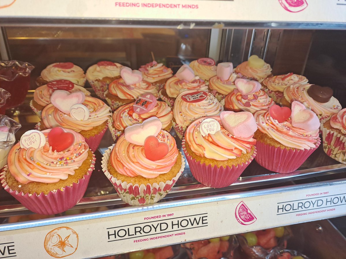 Happy St Valentine's Day to all of the Pitsford Family!

We hope that you have had a love-filed day, and that St Valentine brought you lots of presents (is that how it works? Like Santa?).

Also let's remember St Valentine is the patron saint of beekeepers. Buzz Buzz!

We hope