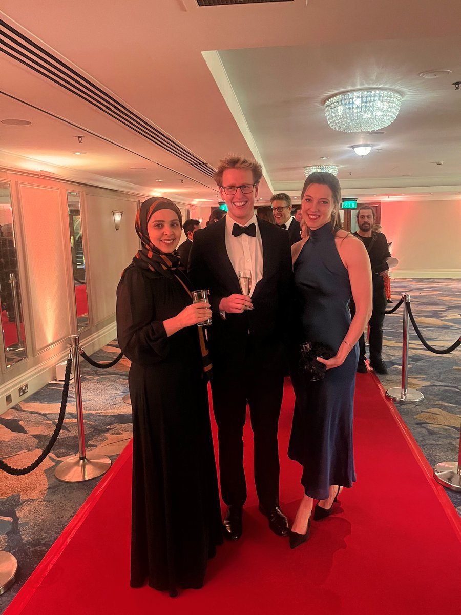 Huge congratulations to the team behind our incredible SIMley Health programme who won GOLD <a href="/YourLPI/">The LPI</a> Learning Awards last night for Onboarding Programme of the Year 🏆 ✨ 👏

To find out more about our SIMley Health training for new doctors
youtube.com/watch?v=GEZGaD…
<a href="/fhftacademy/">FHFT Education Academy</a>