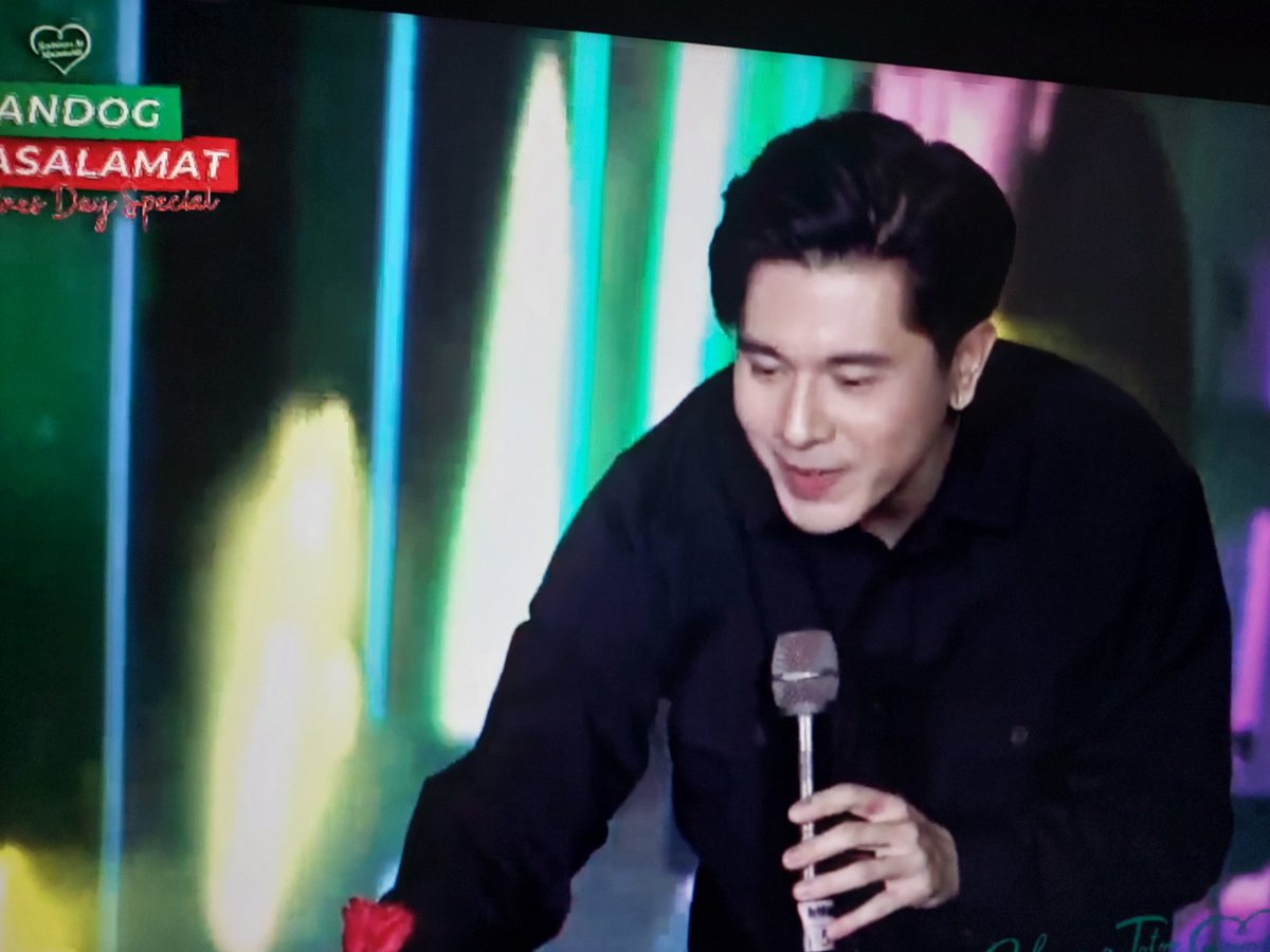 _cestlaviekp's tweet photo. Happy Valentine's Day! 

Napakaraming tao! Maraming salamat, Kidapawan City! @mepauloavelino 

#MLWMYDInCinemasMarch26
#MyLoveWillMakeYouDisappear https://t.co/O6ZACJRiZF