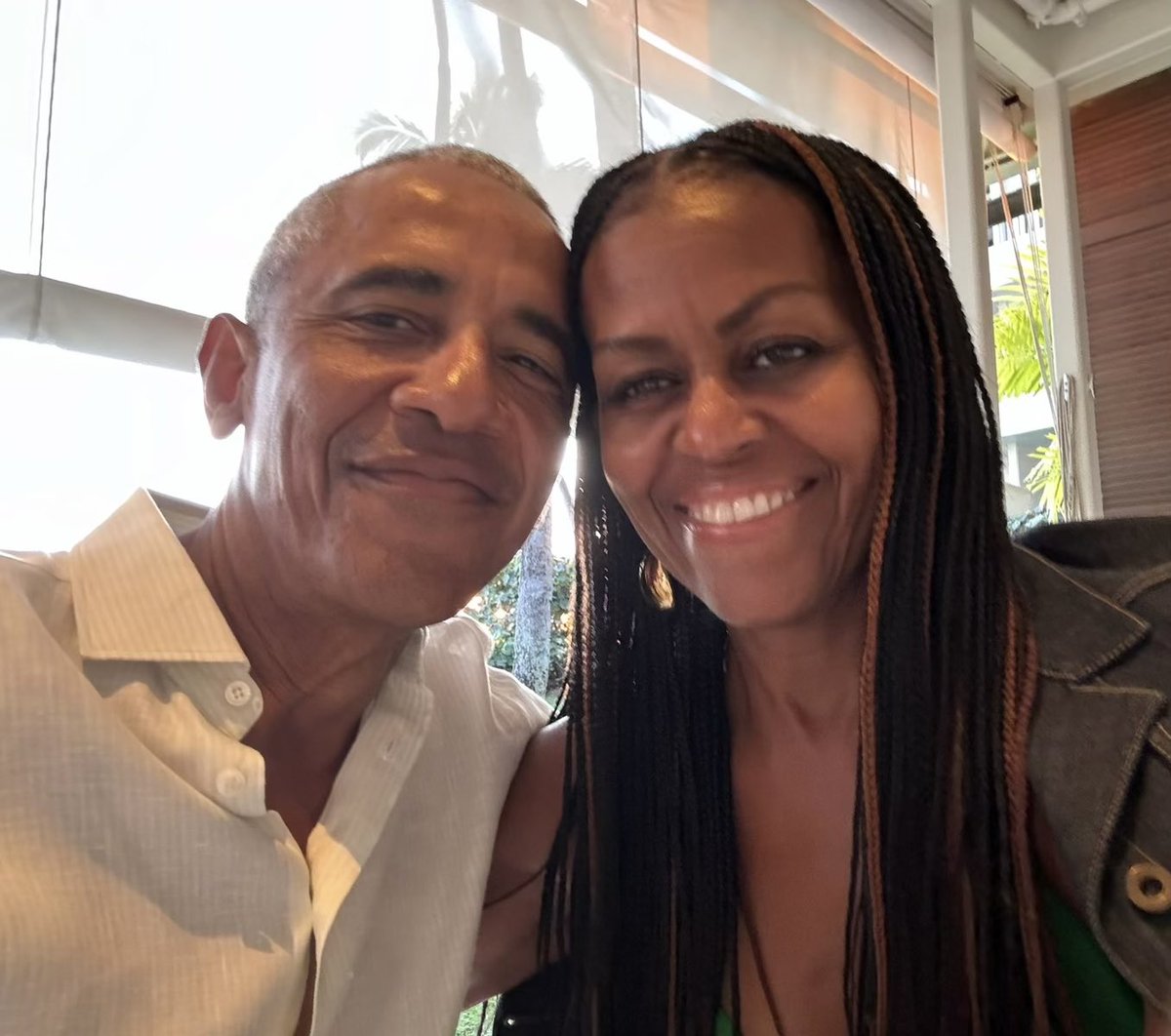 BarackObama's tweet image. Thirty-two years together and you still take my breath away. Happy Valentine’s Day, @MichelleObama!